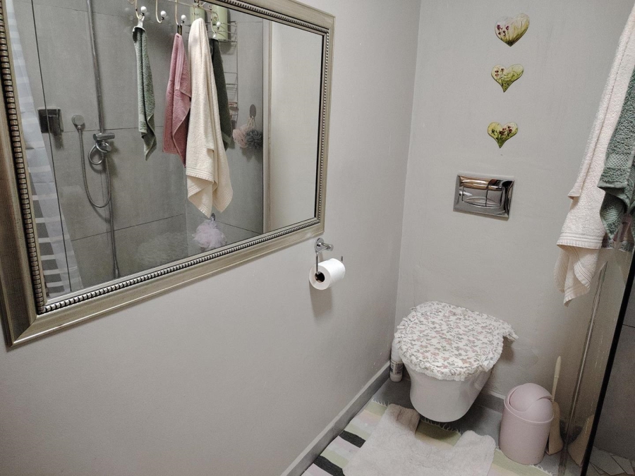 To Let 2 Bedroom Property for Rent in Eden Park Western Cape
